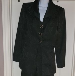 Beautiful studded button's excellent condition. Only wore one time.